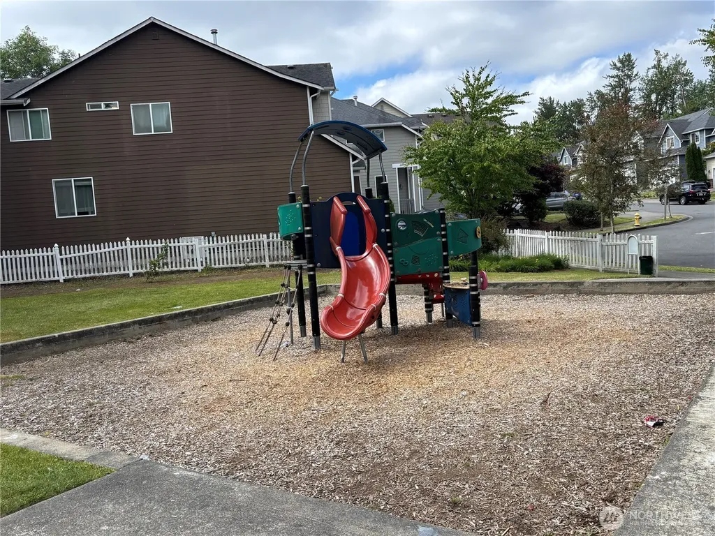 35035 41st Place S Auburn WA 98001