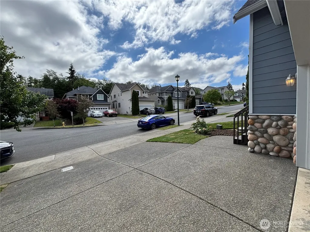 35035 41st Place S Auburn WA 98001