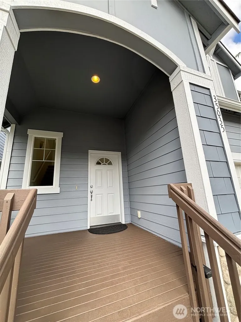35035 41st Place S Auburn WA 98001