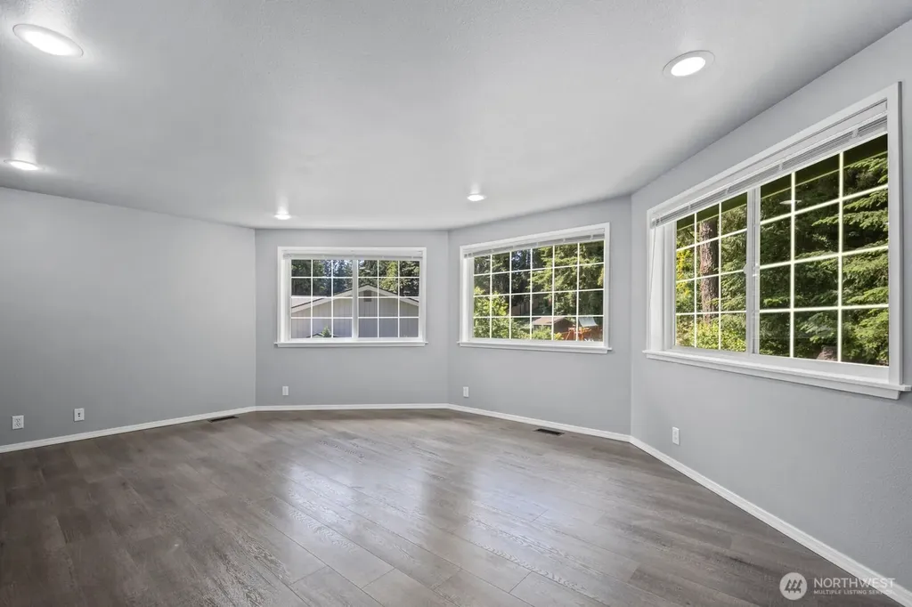 11024 139th Street Ct E Puyallup WA 98374