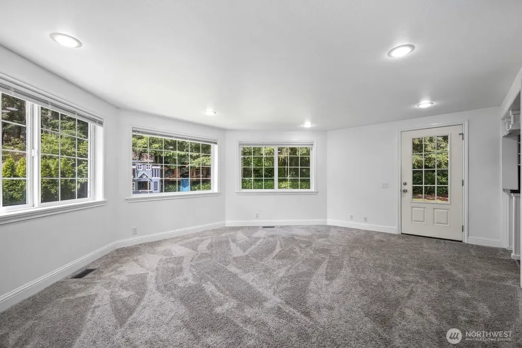 11024 139th Street Ct E Puyallup WA 98374