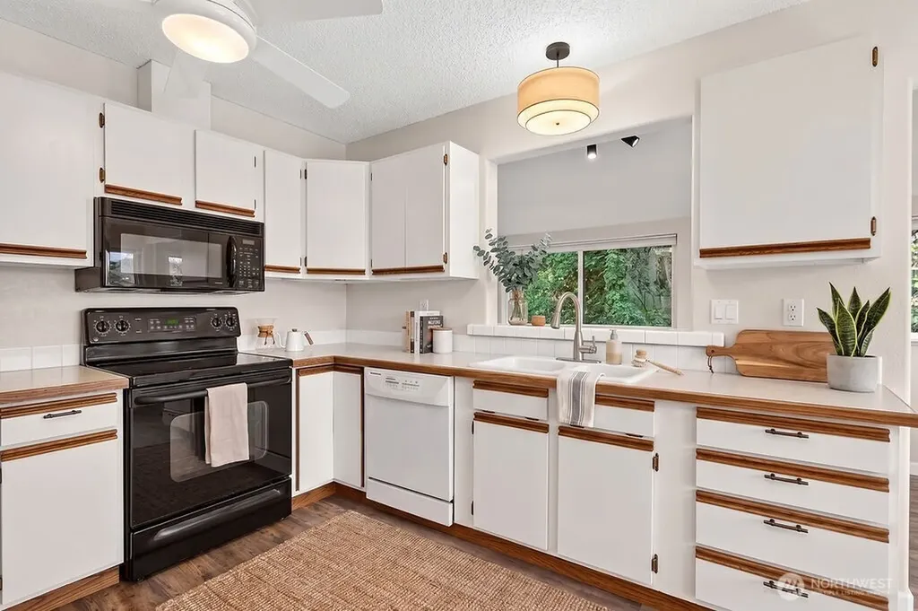 909 N James Avenue East Wenatchee WA 98802