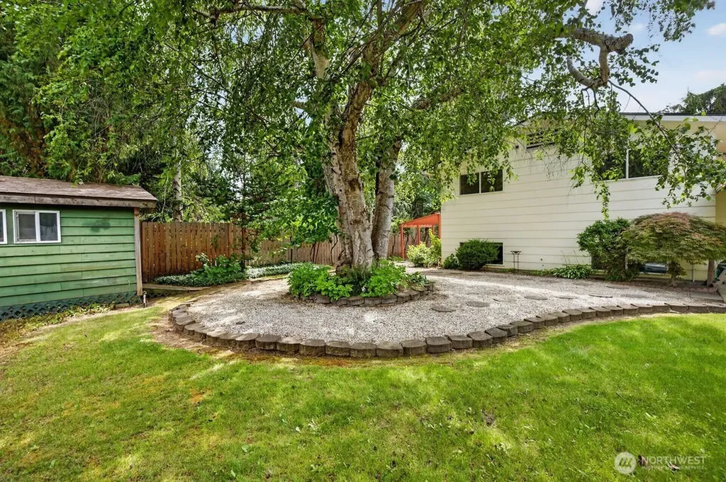 909 N James Avenue East Wenatchee WA 98802
