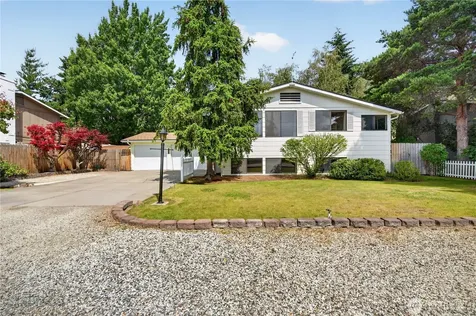 909 N James Avenue East Wenatchee WA 98802