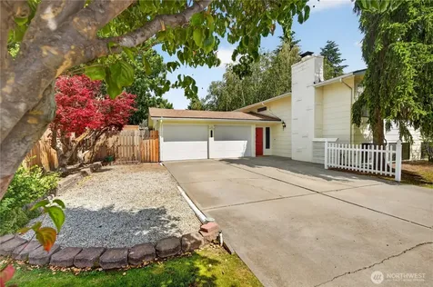 909 N James Avenue East Wenatchee WA 98802