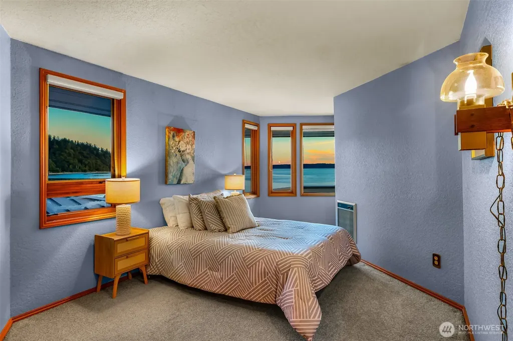 13029 Standring Lane SW Burien WA 98146