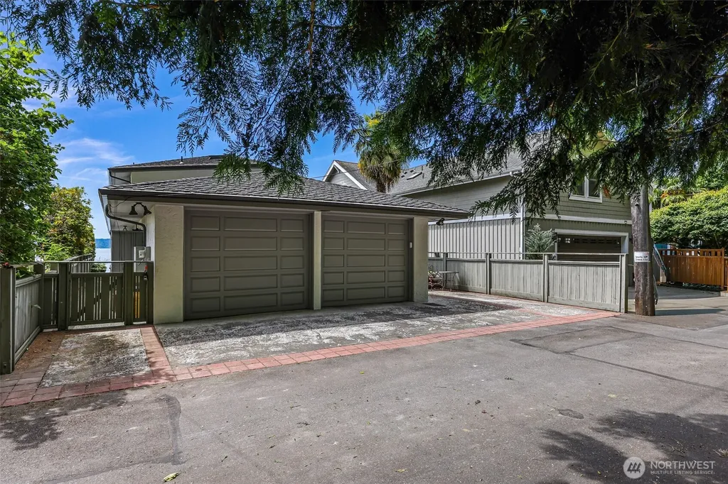13029 Standring Lane SW Burien WA 98146