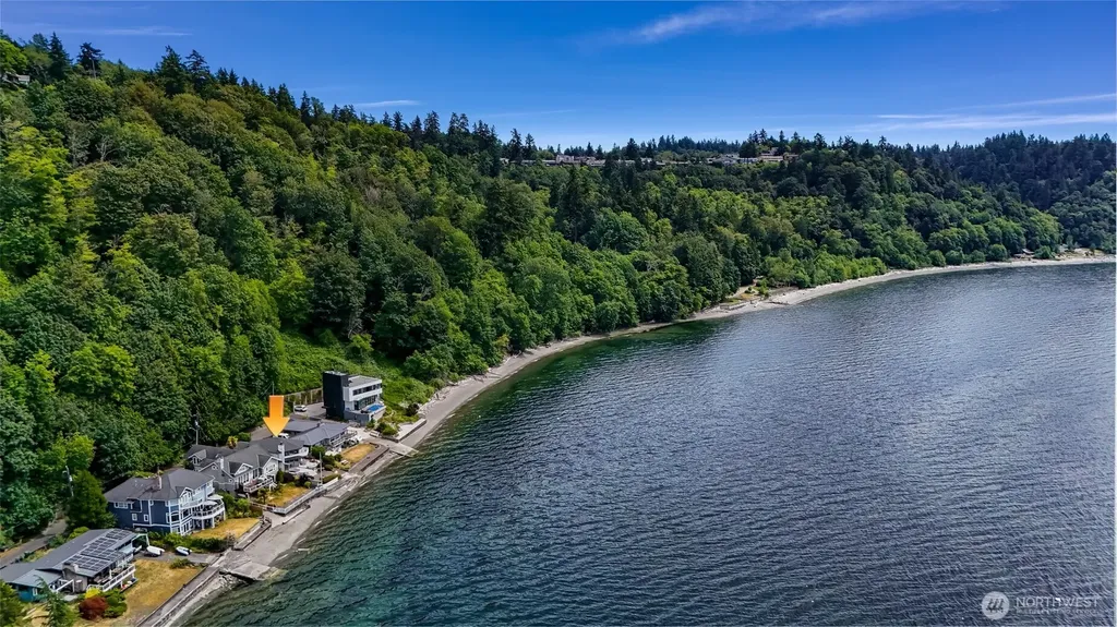 13029 Standring Lane SW Burien WA 98146