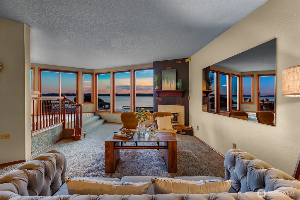 13029 Standring Lane SW Burien WA 98146