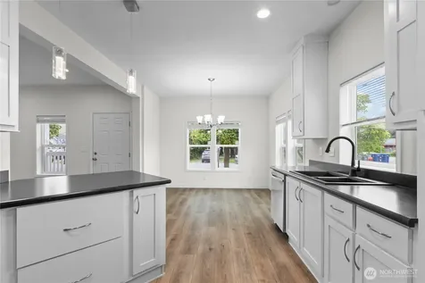 226 E Orange Avenue Burlington WA 98233
