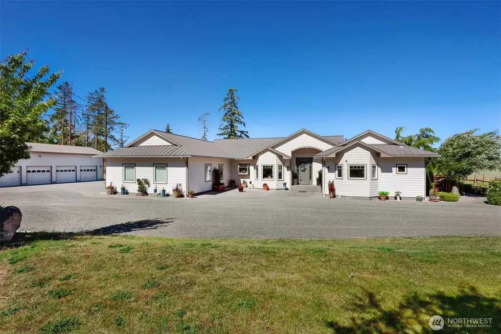 203 Delta Way Sequim WA 98382