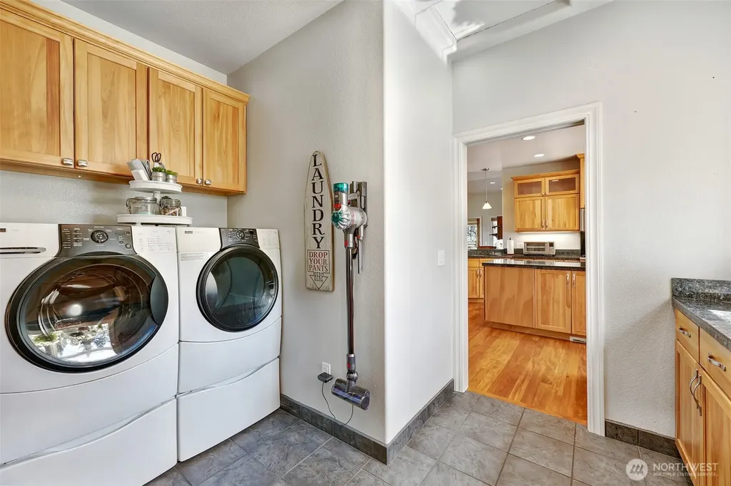 203 Delta Way Sequim WA 98382
