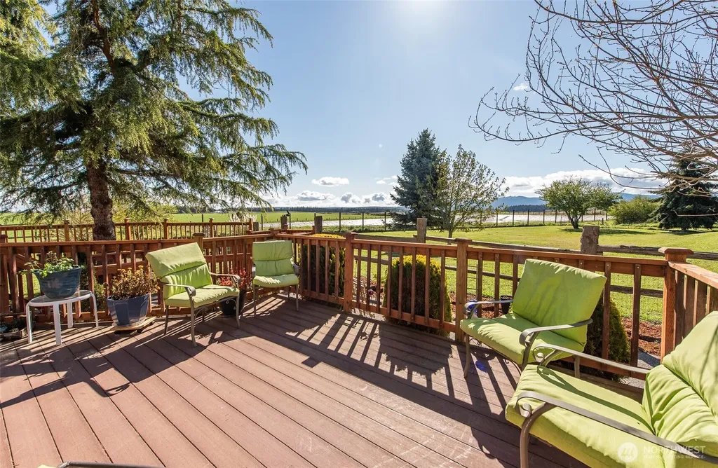 203 Delta Way Sequim WA 98382
