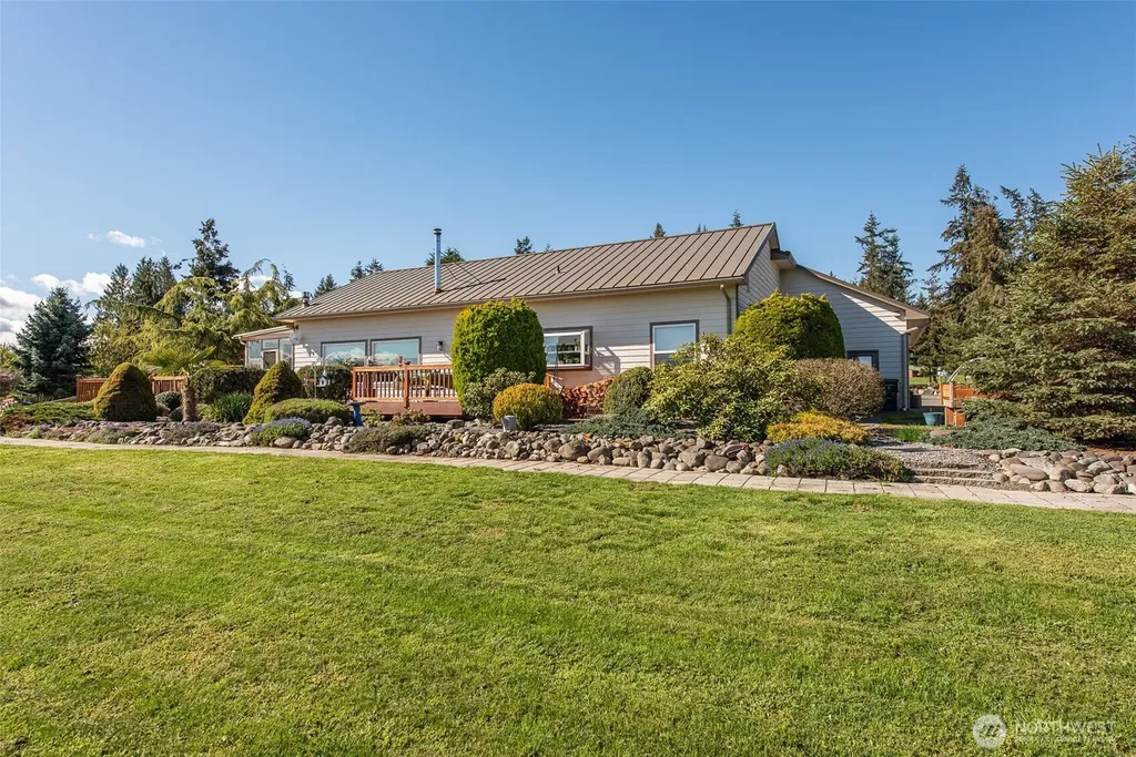 203 Delta Way Sequim WA 98382