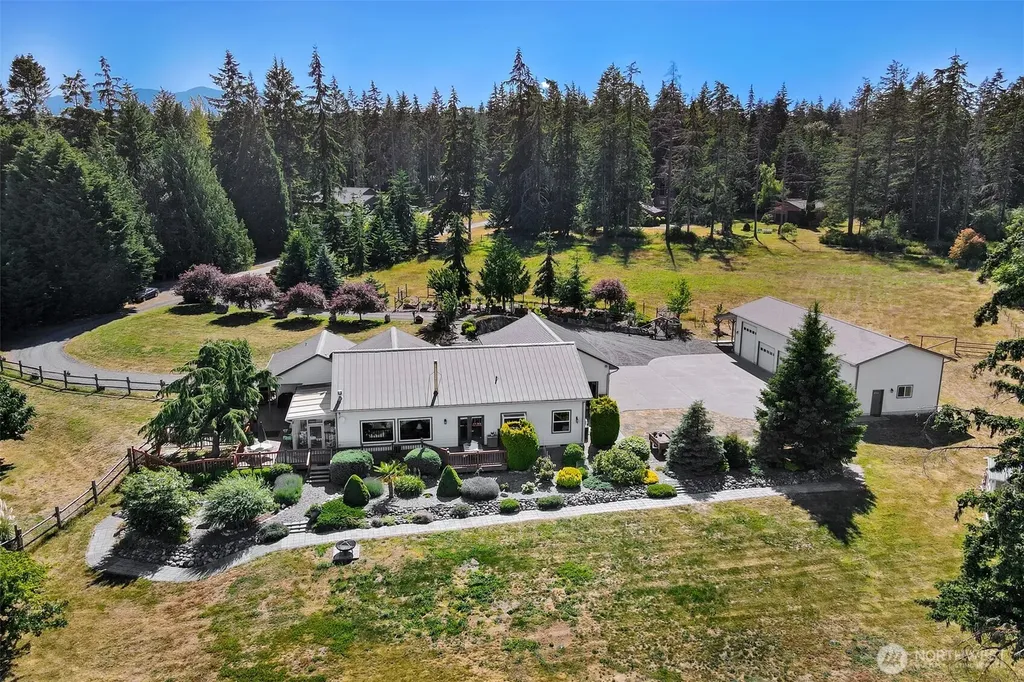 203 Delta Way Sequim WA 98382