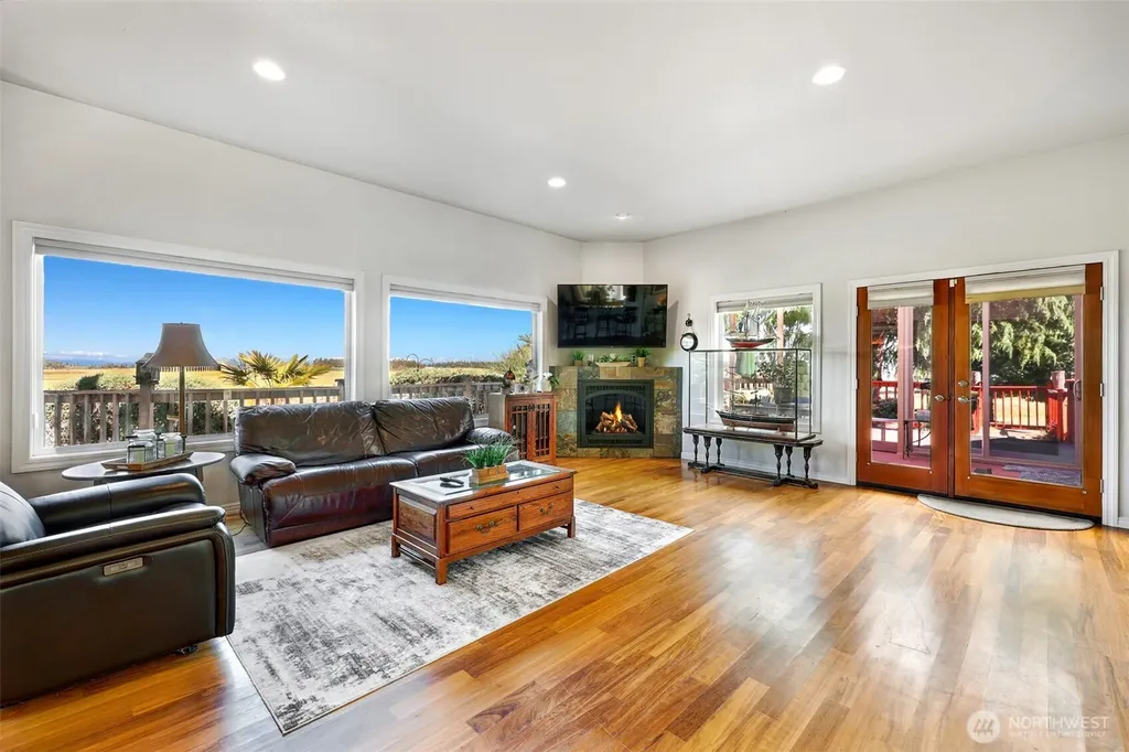 203 Delta Way Sequim WA 98382