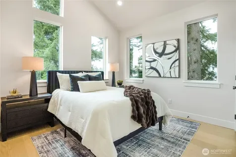 18603 104th Avenue NE Bothell WA 98011