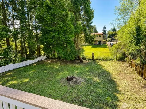 9439 11th Avenue SW Seattle WA 98106