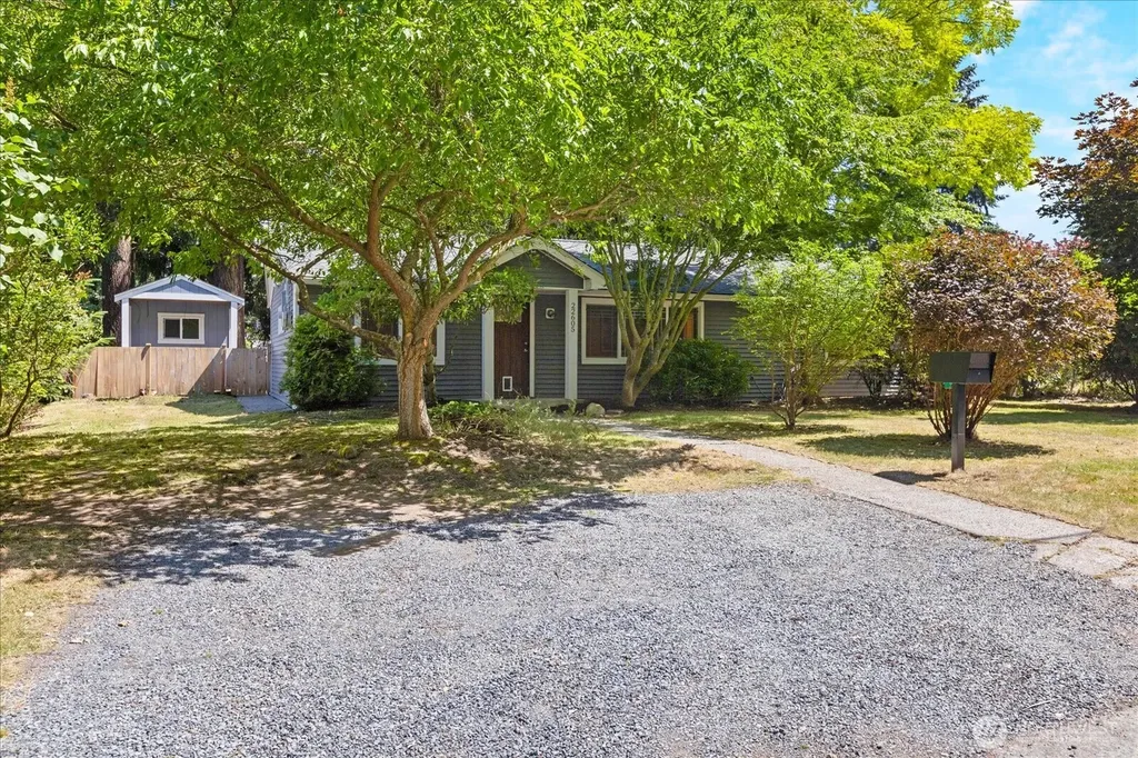 22605 61st Avenue W Mountlake Terrace WA 98043