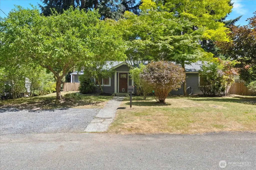 22605 61st Avenue W Mountlake Terrace WA 98043