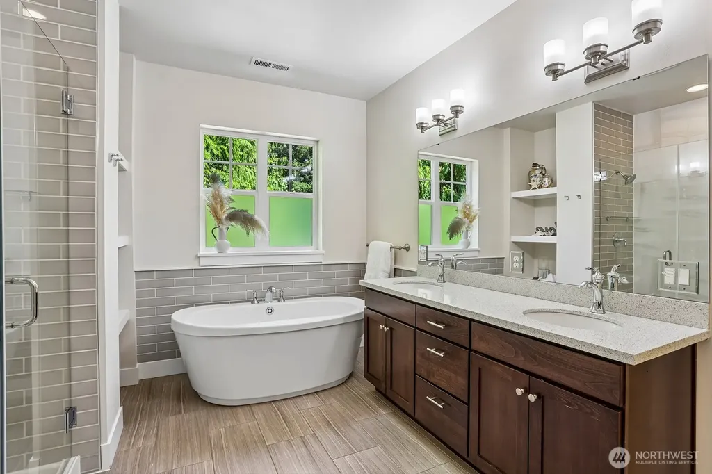 18235 NE 196th Court Woodinville WA 98077