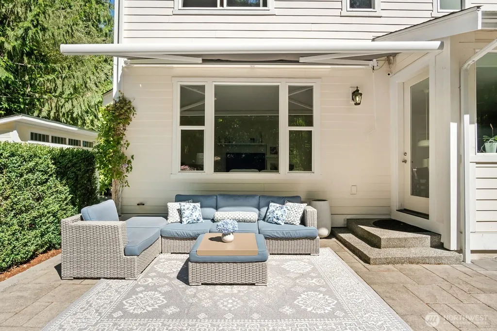 18235 NE 196th Court Woodinville WA 98077