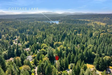 18235 NE 196th Court Woodinville WA 98077