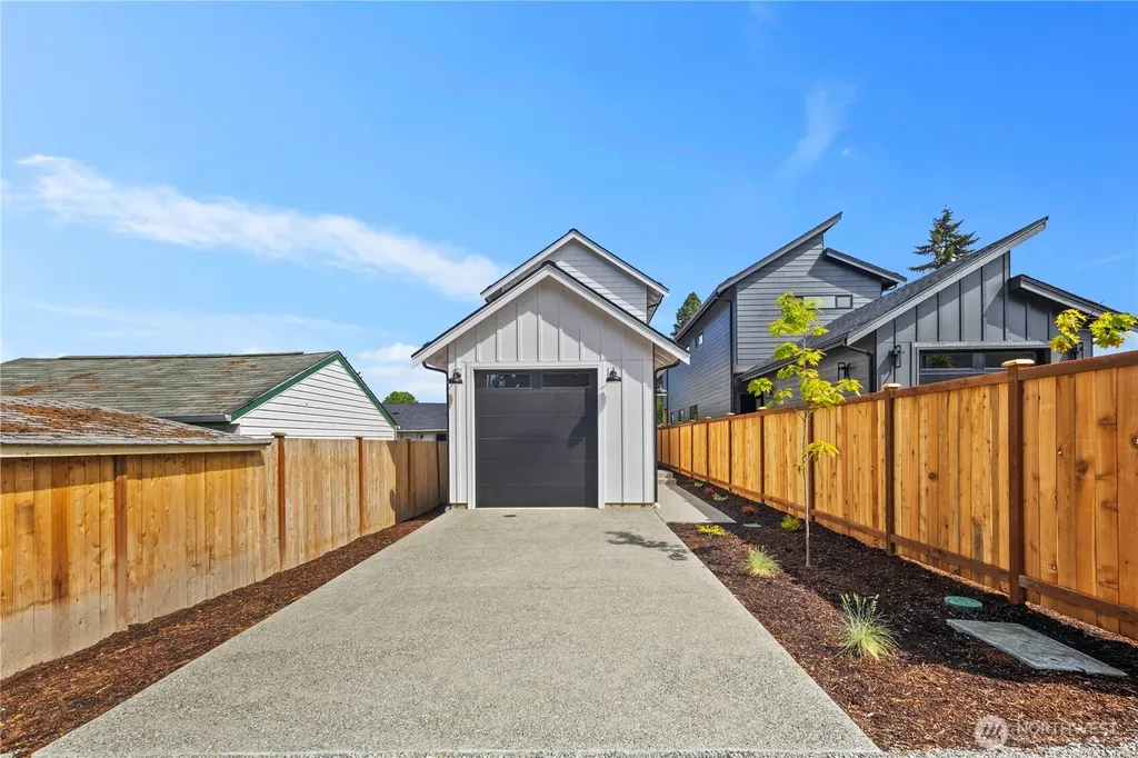 440 E 63rd Street Tacoma WA 98404