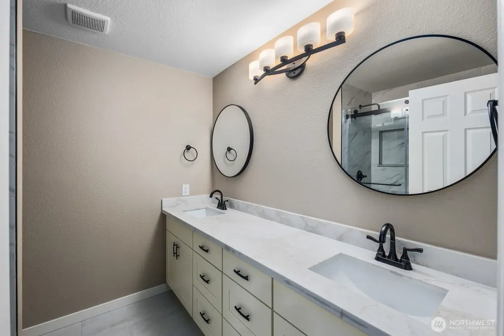 904 187th Place SW Lynnwood WA 98036