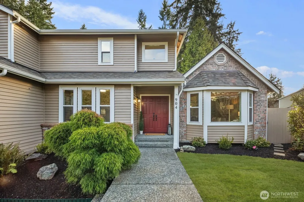 904 187th Place SW Lynnwood WA 98036