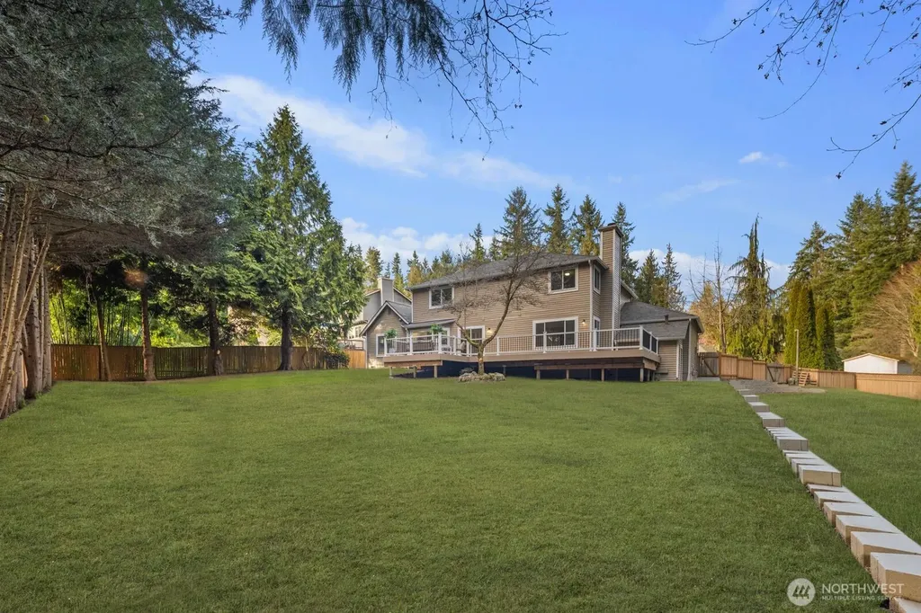 904 187th Place SW Lynnwood WA 98036