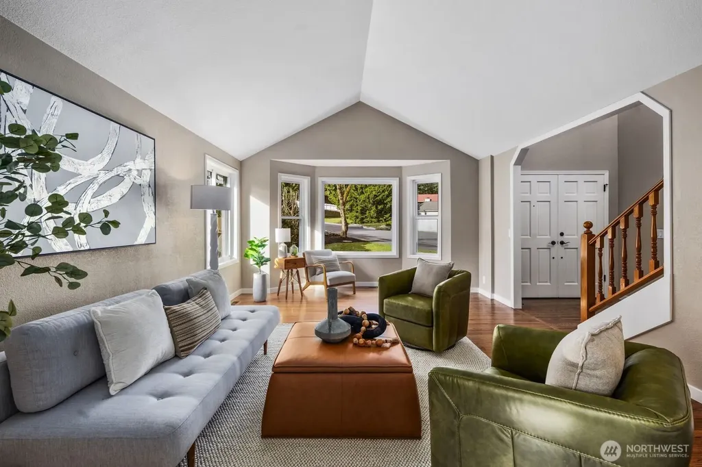 904 187th Place SW Lynnwood WA 98036