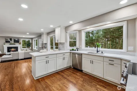 904 187th Place SW Lynnwood WA 98036