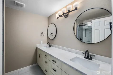 904 187th Place SW Lynnwood WA 98036