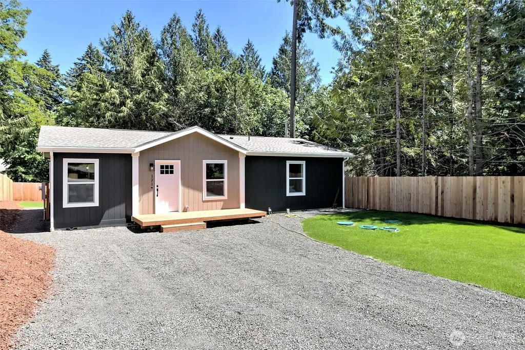 121 E Ashwood Lane Shelton WA 98584