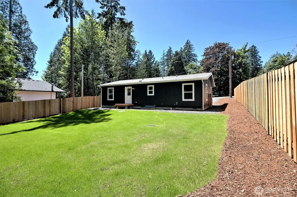 121 E Ashwood Lane Shelton WA 98584