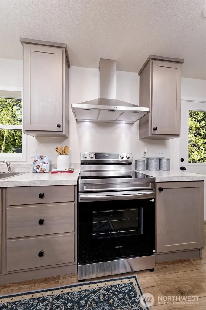 121 E Ashwood Lane Shelton WA 98584