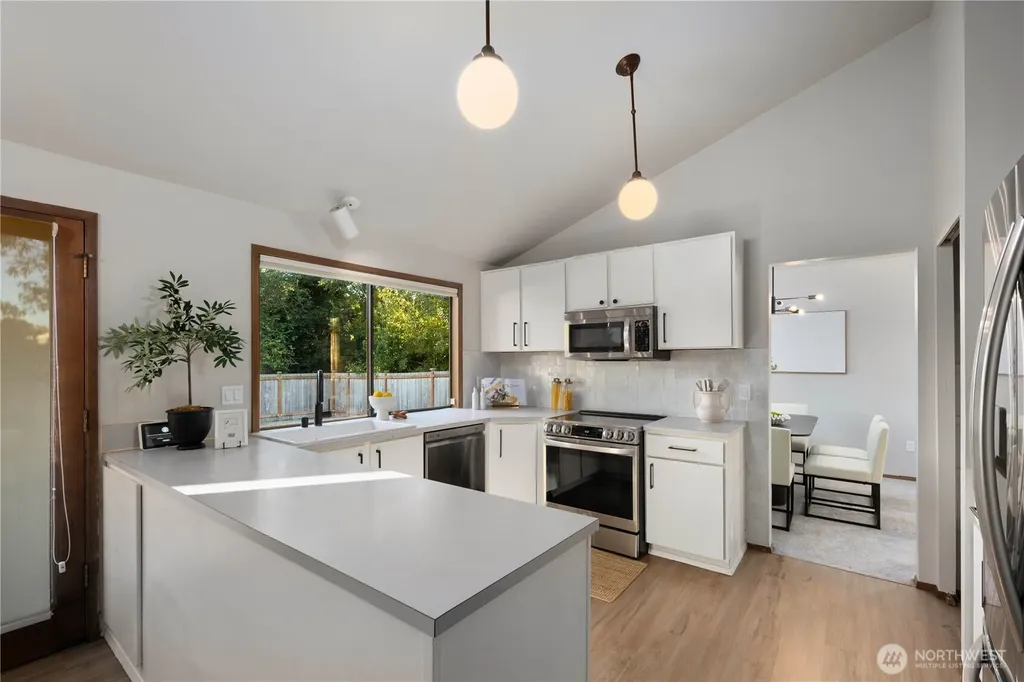 619 S 31st Street Renton WA 98055