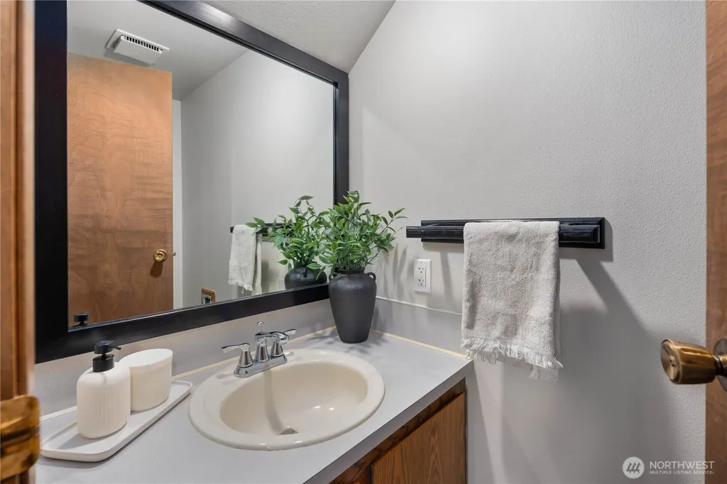 619 S 31st Street Renton WA 98055