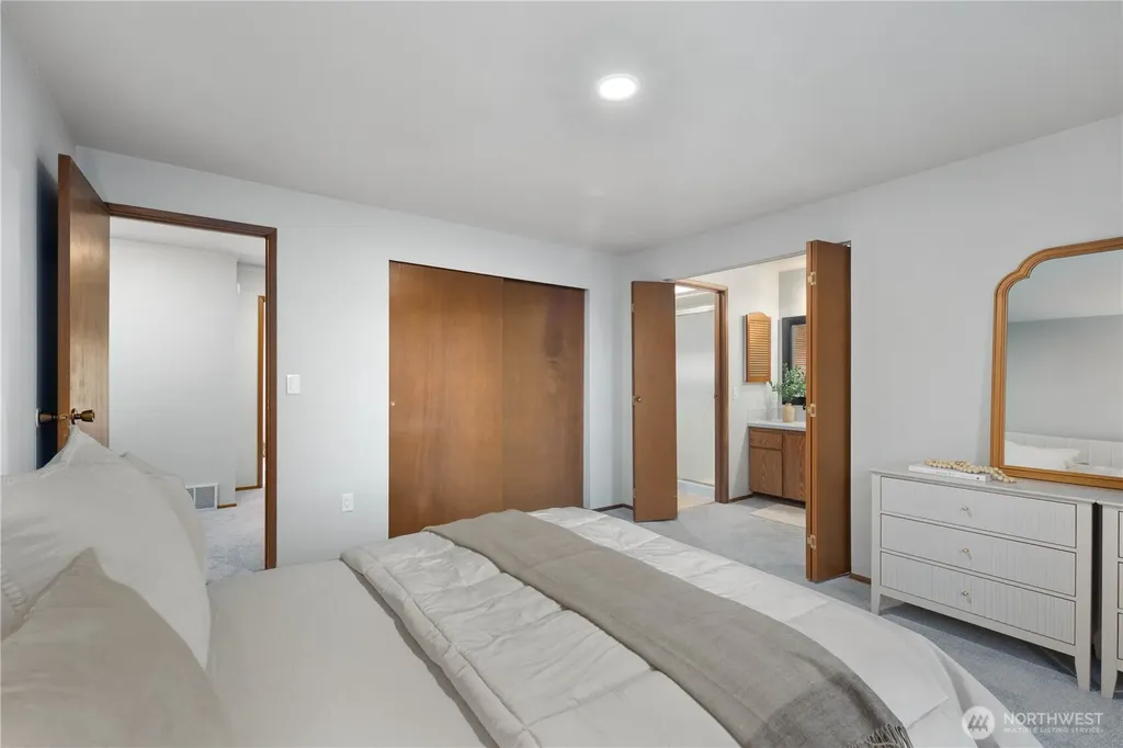 619 S 31st Street Renton WA 98055