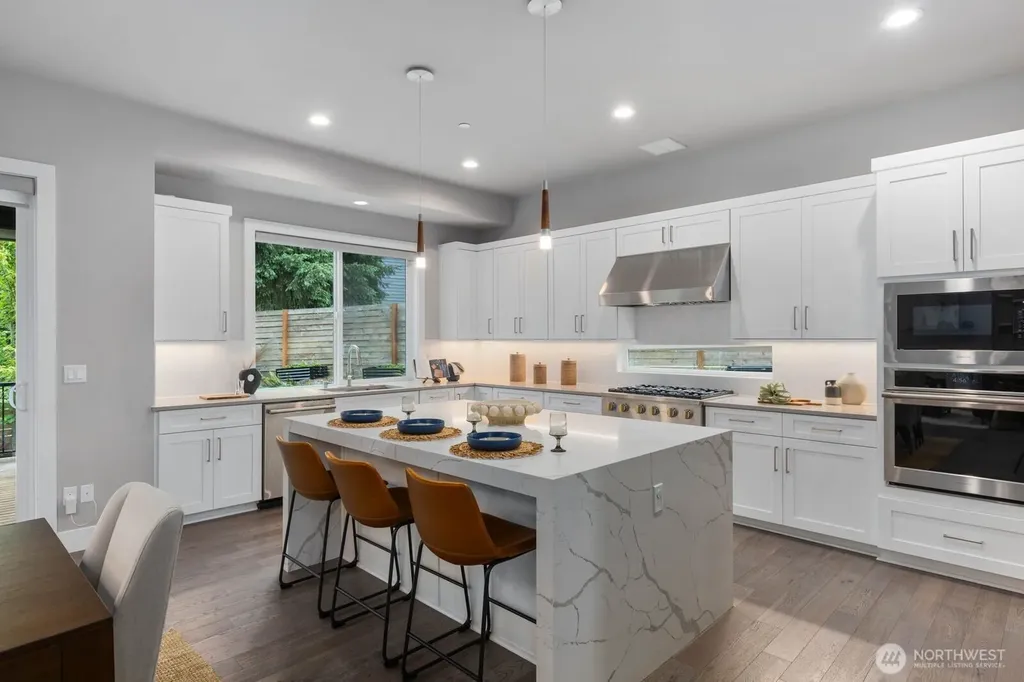 22005 4th Avenue W Bothell WA 98021