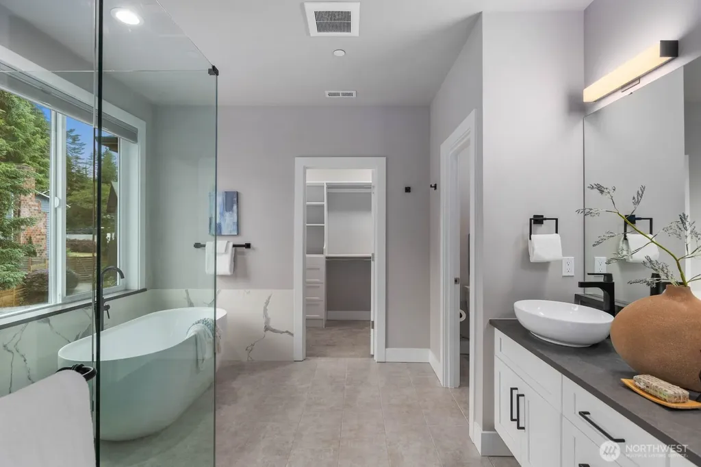 22005 4th Avenue W Bothell WA 98021