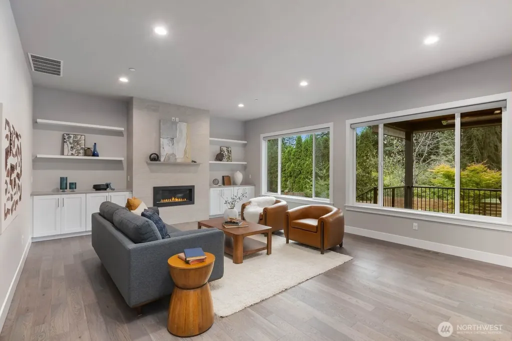 22005 4th Avenue W Bothell WA 98021