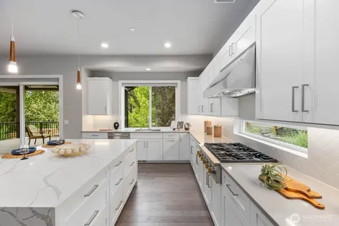 22005 4th Avenue W Bothell WA 98021