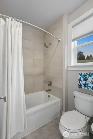 22005 4th Avenue W Bothell WA 98021