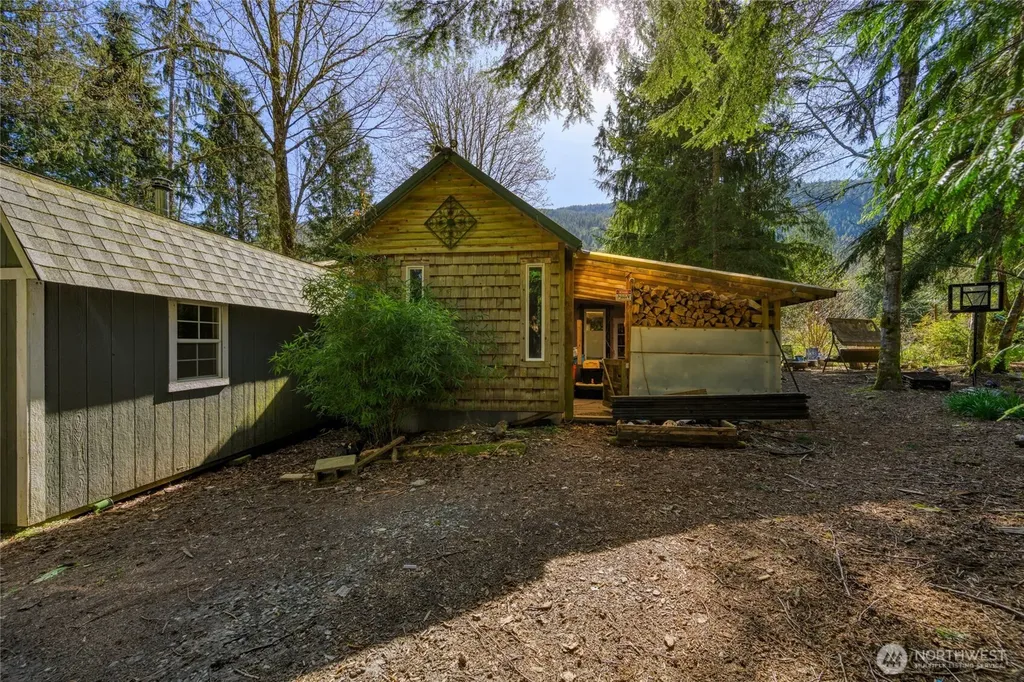 350 Cheetah Lane Sedro Woolley WA 98284