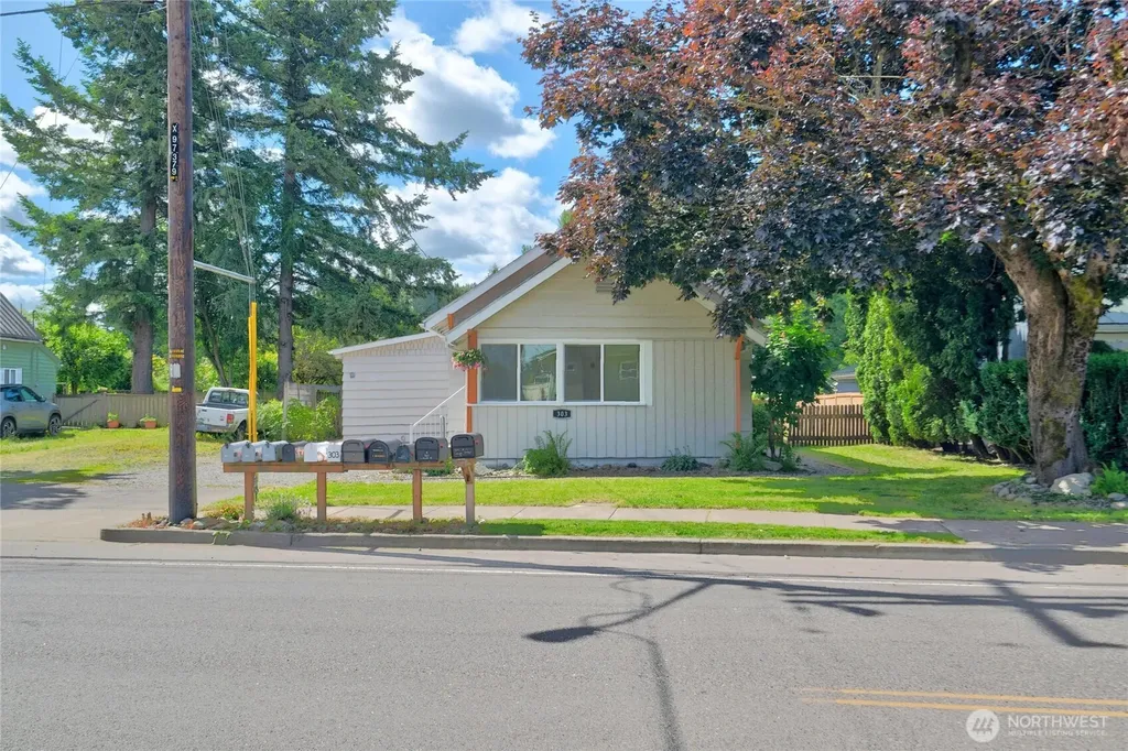 303 Lincoln Street Everson WA 98247