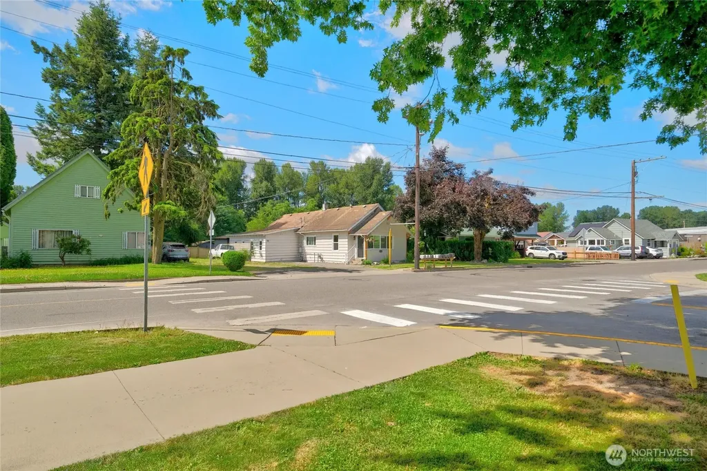 303 Lincoln Street Everson WA 98247