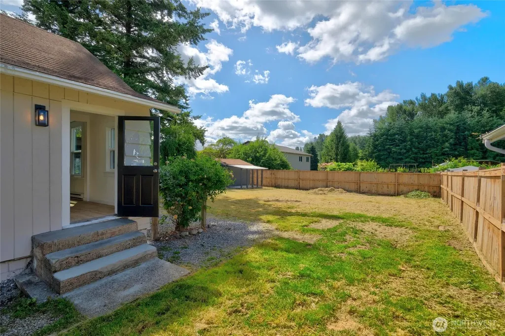 303 Lincoln Street Everson WA 98247