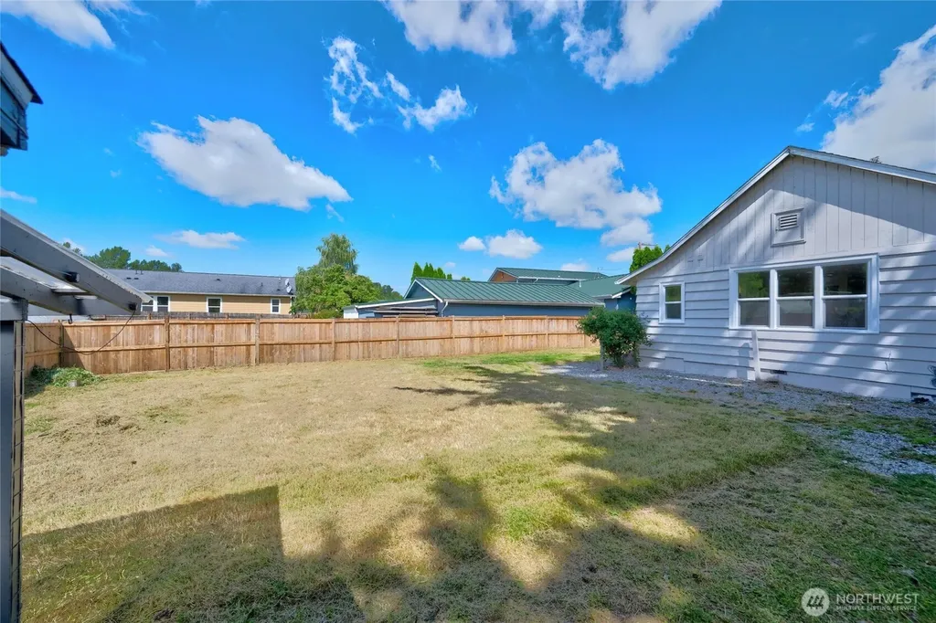 303 Lincoln Street Everson WA 98247